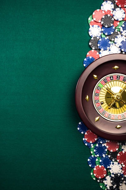 Slot game guide screen with dark gold visual style